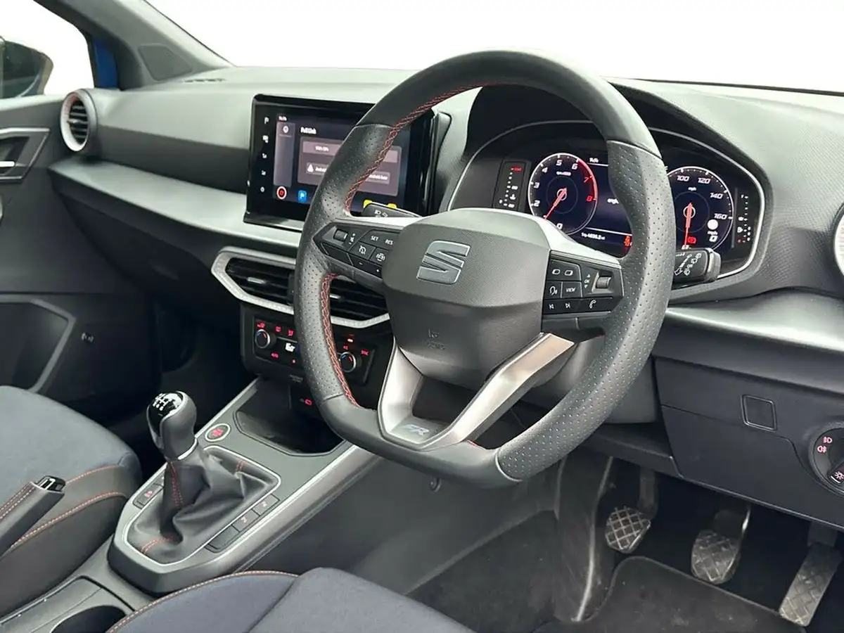 2024-seat-arona-10-tsi-fr-limited-edition-big-4