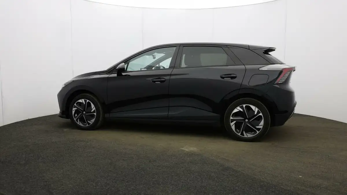 2022-mg-mg4-e-trophy-ev-big-3