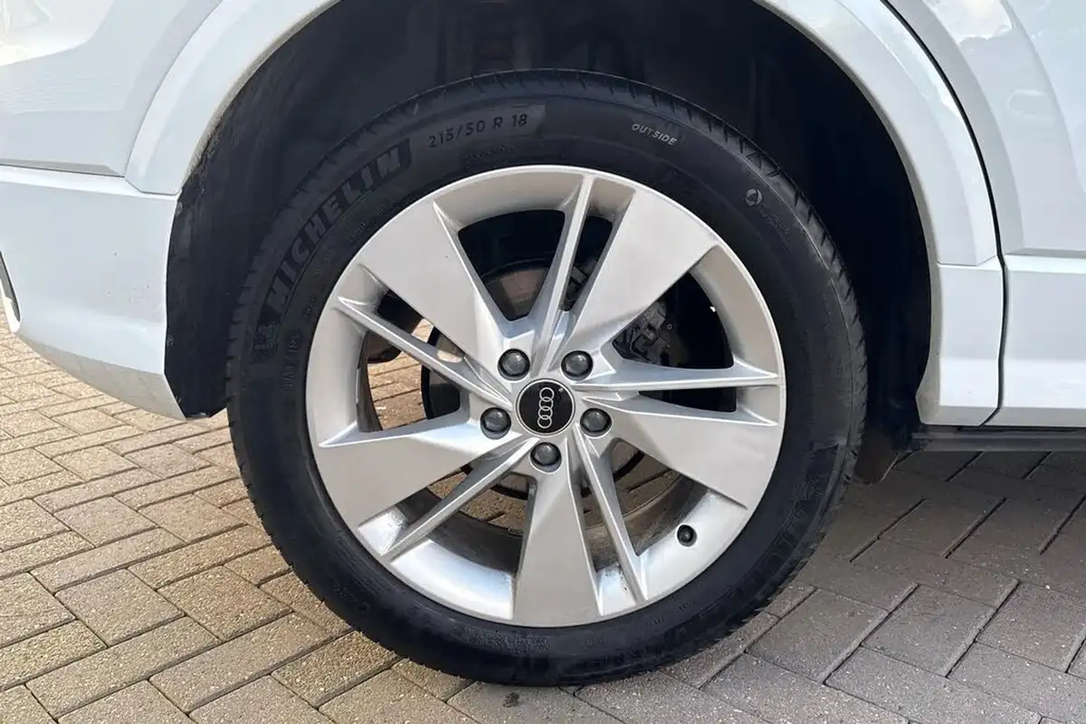 2024-audi-q2-15-35-tfsi-s-line-big-21