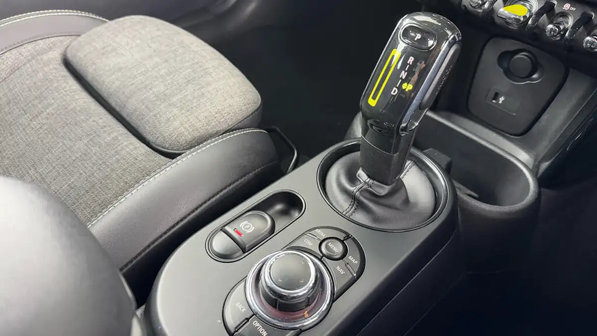 2021-mini-cooper-e-cooper-s-2-big-15