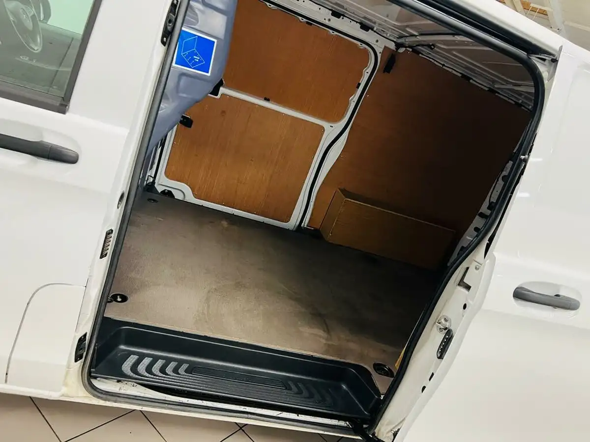 2021-mercedes-benz-vito-18-cdi-110-progressive-l3-panel-big-21