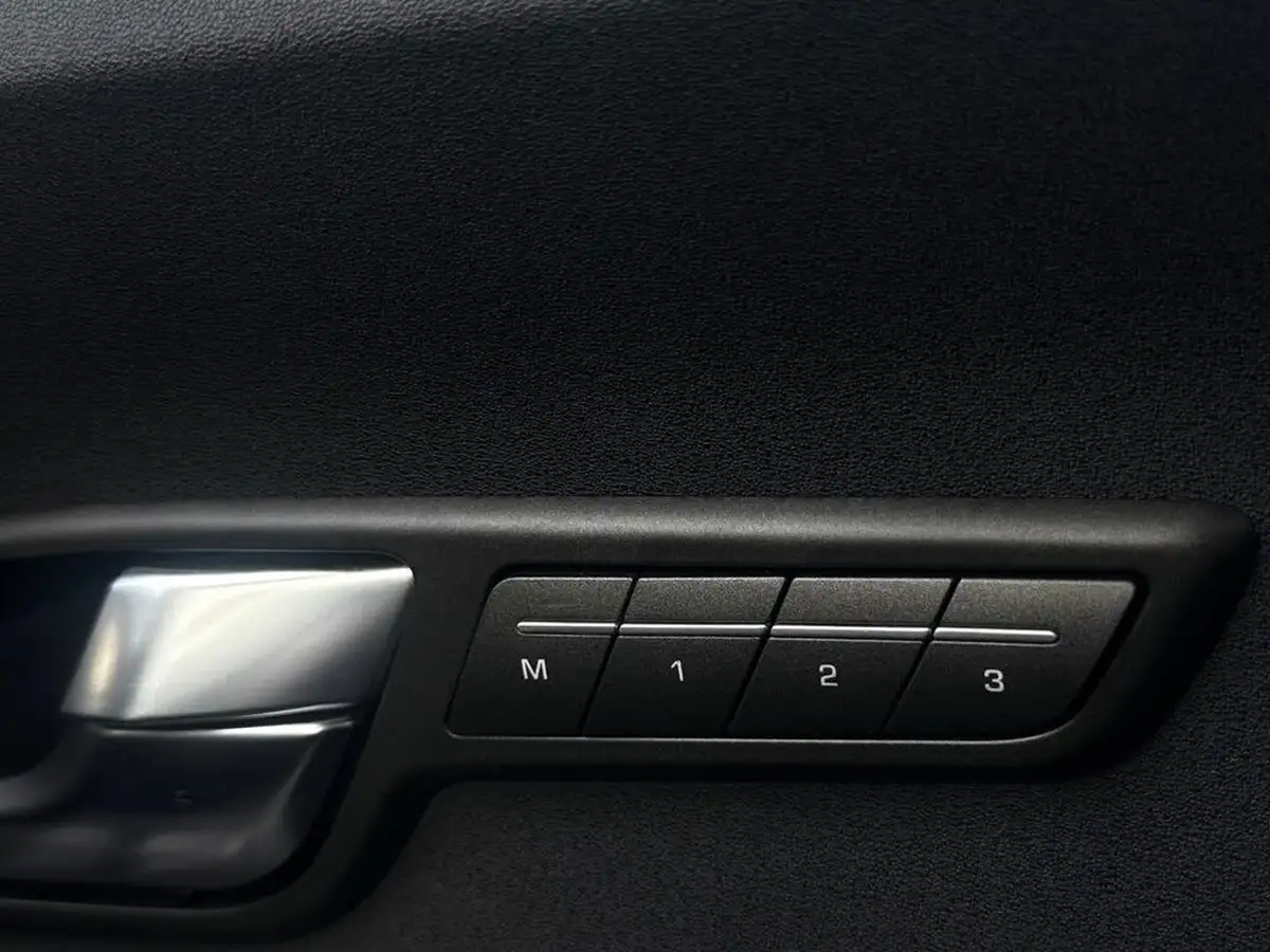 2011-land-rover-range-rover-evoque-22td-pure-tech-190bhp-4x4-hatchback-5d-auto-big-34