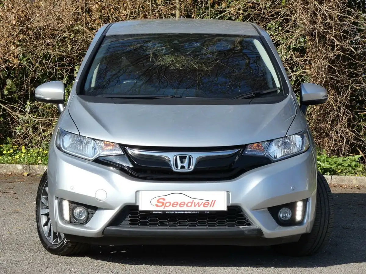 2017-honda-jazz-13-i-vtec-ex-cvt-big-5