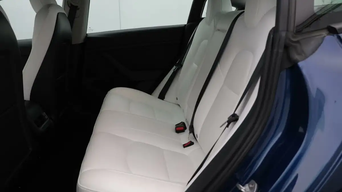 2021-tesla-model-3-e-long-range-4x4-big-16