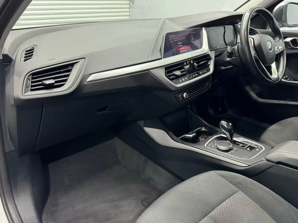 2019-bmw-1-series-big-27