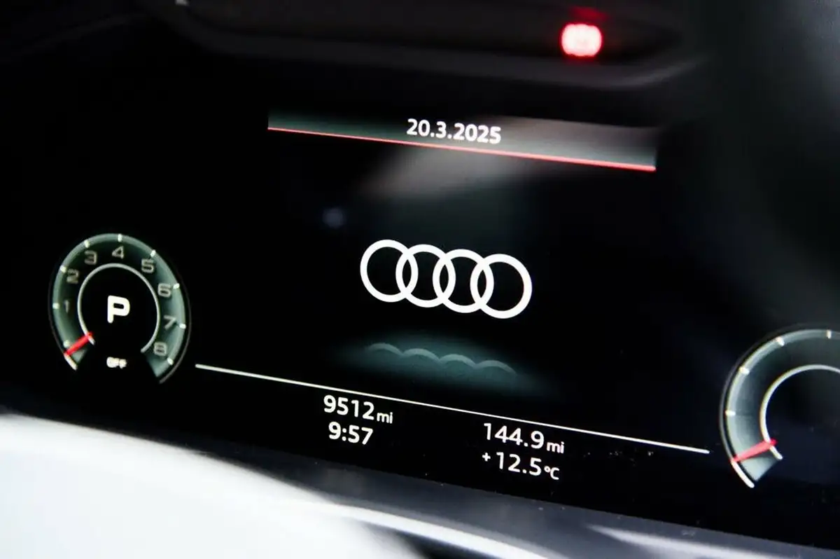 2023-audi-a6-avant-20-40-tfsi-black-edition-big-4
