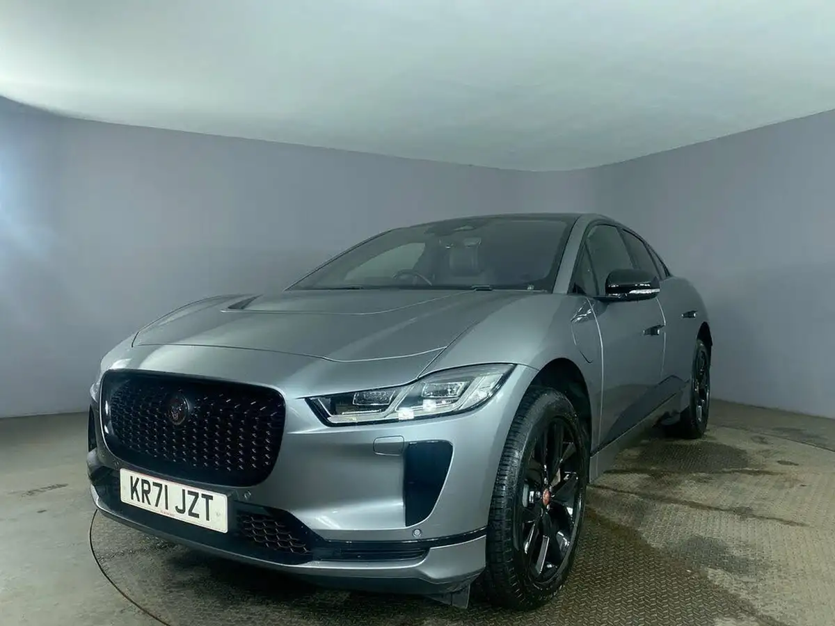 2022-jaguar-i-pace-ev400-black-big-3