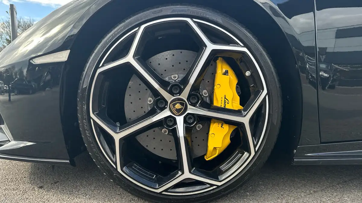 2020-lamborghini-huracan-52-evo-640ps-4wd-coupe-big-8