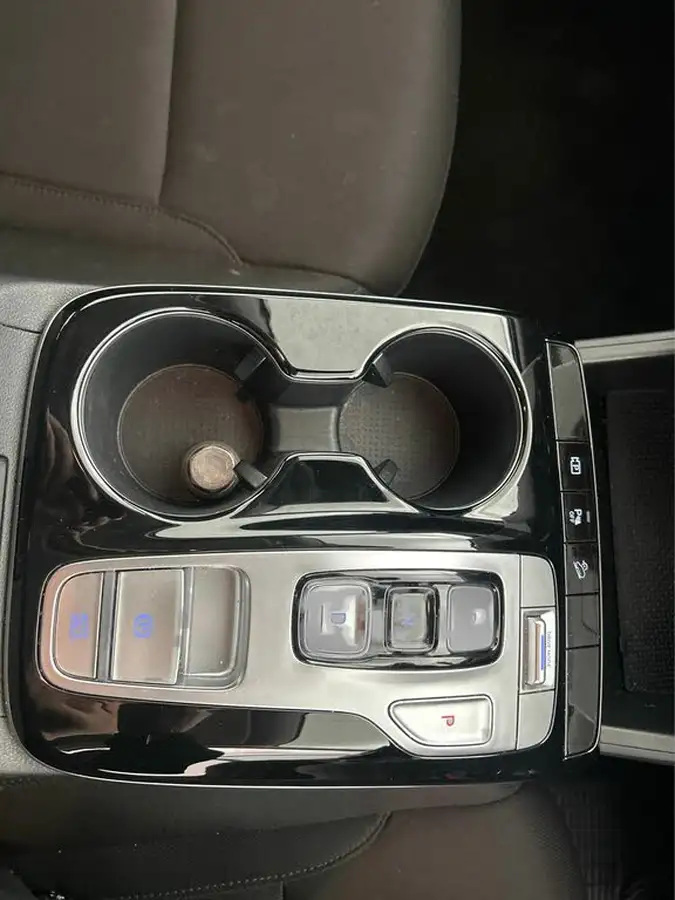 2022-hyundai-tucson-16-t-gdi-se-connect-230ps-hybrid-auto-big-2