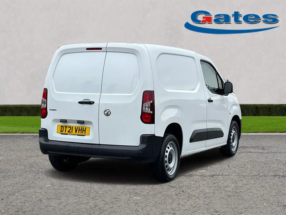 2021-vauxhall-combo-15cdti-dynamic-2300-100pseu6dt-l1h1-panel-big-9