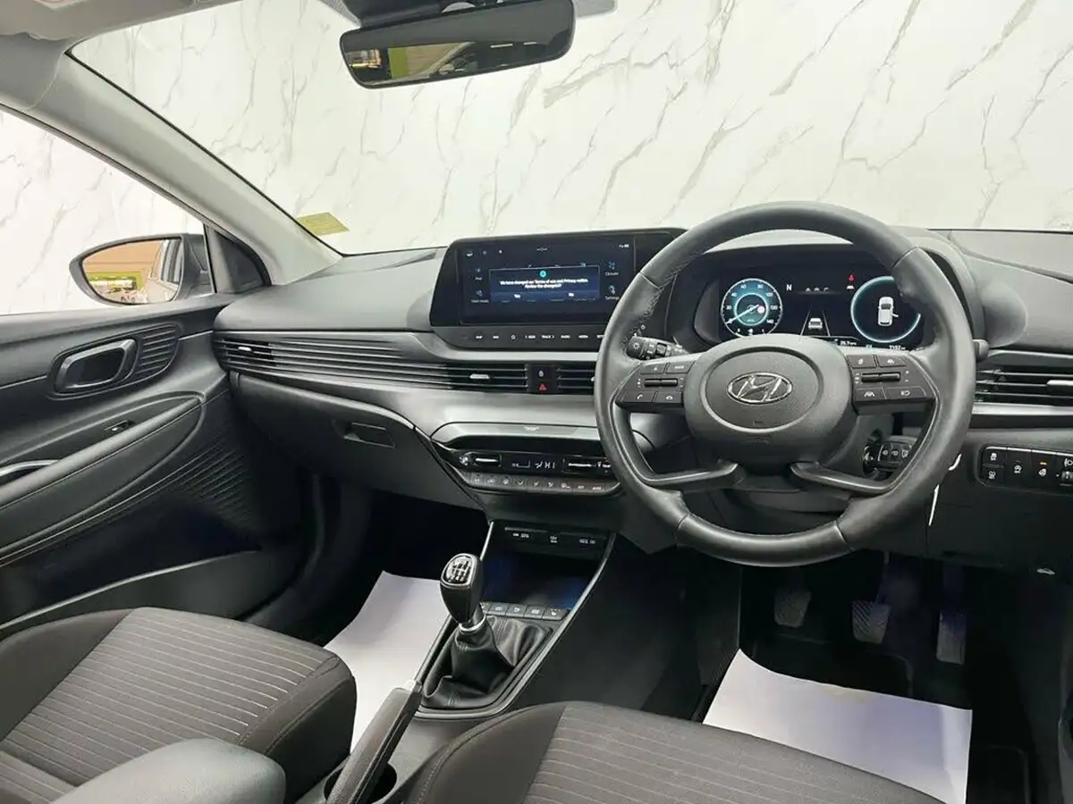 2023-hyundai-i20-10-t-gdi-premium-48-volt-hybrid-eclutch-imt-big-30