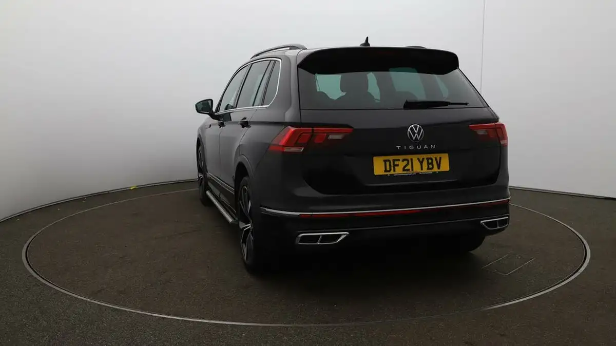 2021-volkswagen-tiguan-15-tsi-r-line-big-52