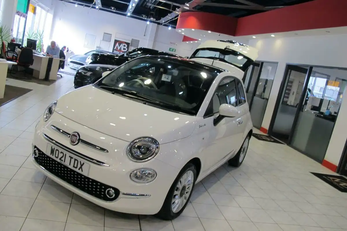 2021-fiat-500-10-dolcevita-big-60