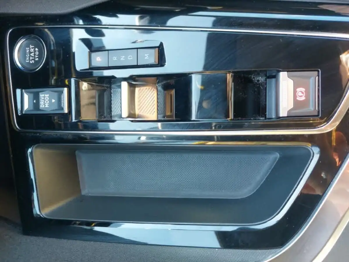 2023-peugeot-5008-suv-15-bluehdi-allure-130ps-eat8-big-18