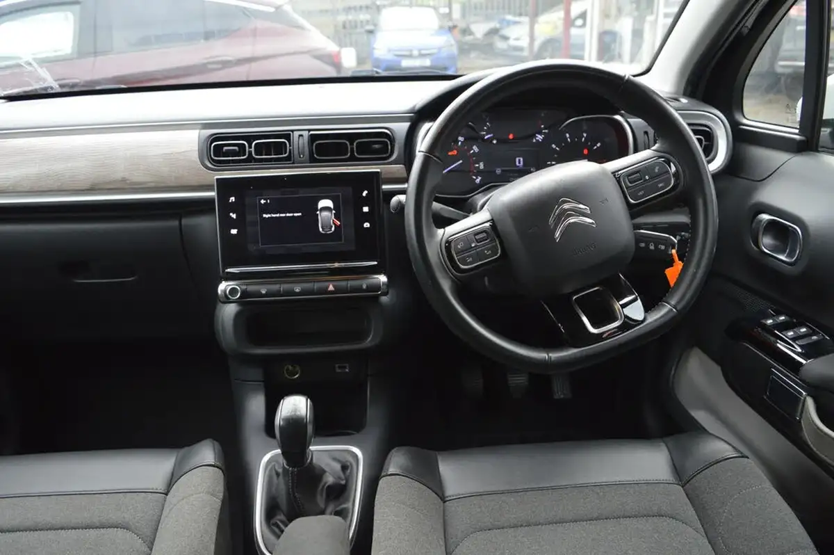 2021-citroen-c3-12-puretech-shine-plus-83ps-big-12