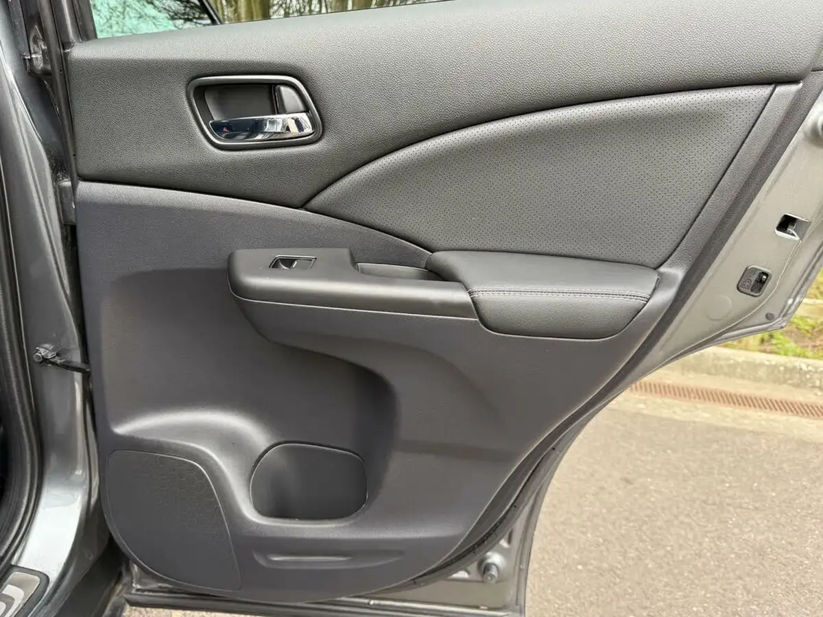 2018-honda-cr-v-20-i-vtec-ex-auto-big-76