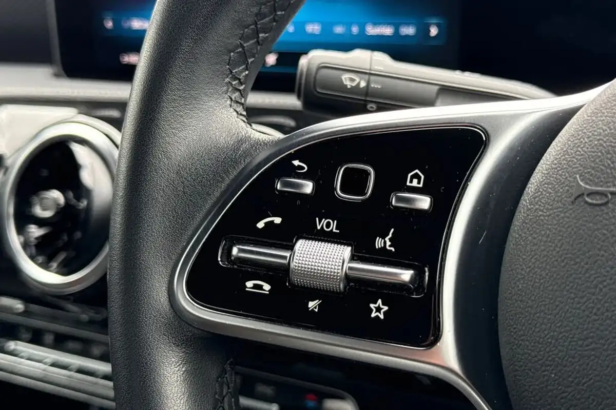 2019-mercedes-benz-a-class-13-a200-sport-executive-saloon-4d-7g-dct-big-28