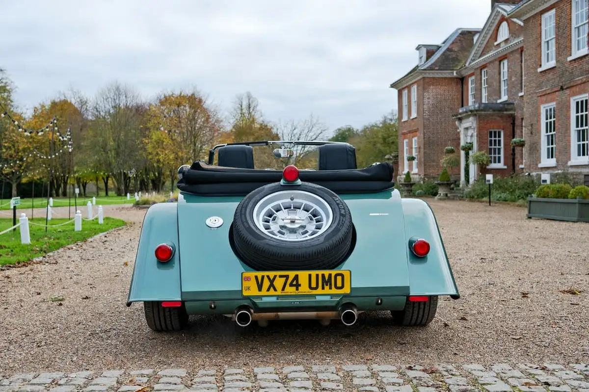 2024-morgan-plus-4-20-auto-big-4