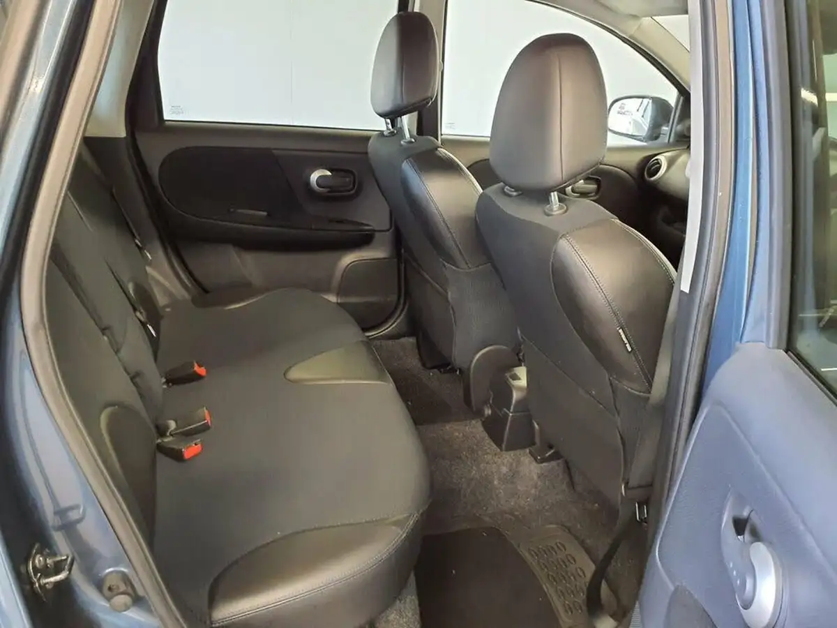 2013-nissan-note-15td-n-tec-big-7