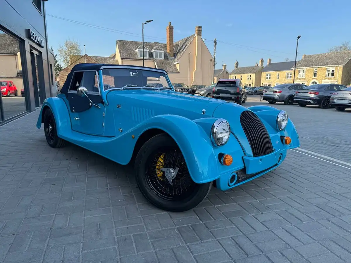 2021-morgan-plus-4-20-auto-big-7