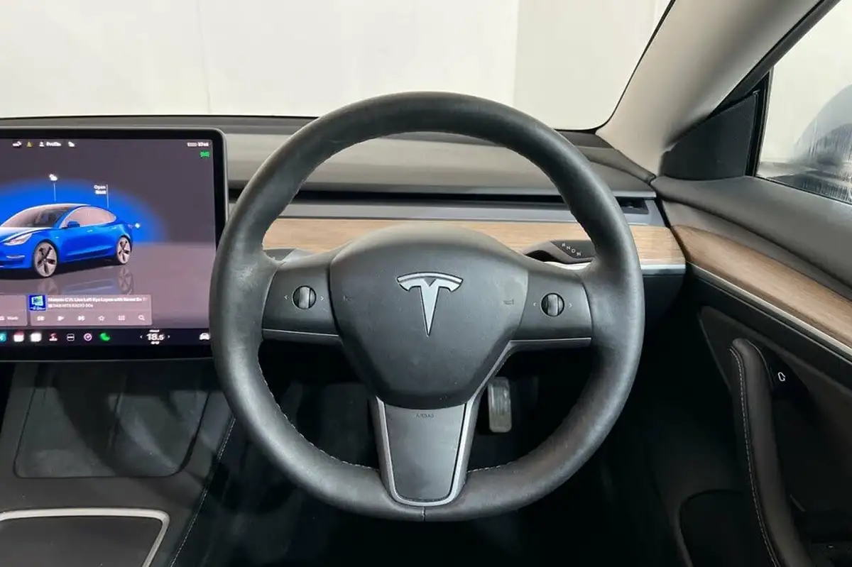 2021-tesla-model-3-e-standard-plus-big-14