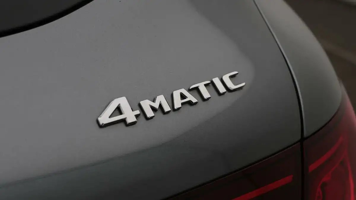 2019-mercedes-benz-glc-class-20d-glc220d-amg-line-station-wagon-5d-4matic-plus-big-22