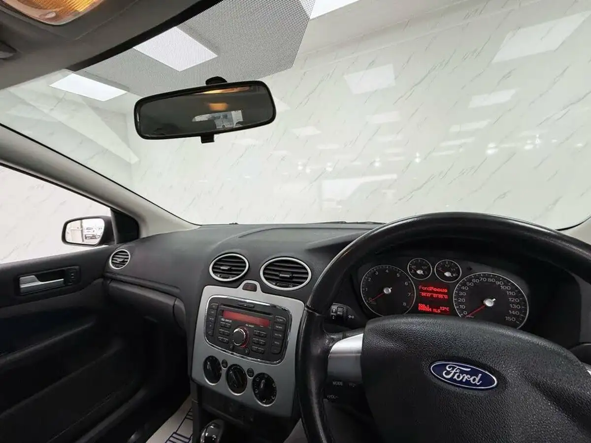 2007-ford-focus-16-zetec-climate-100ps-hatchback-5d-auto-big-17
