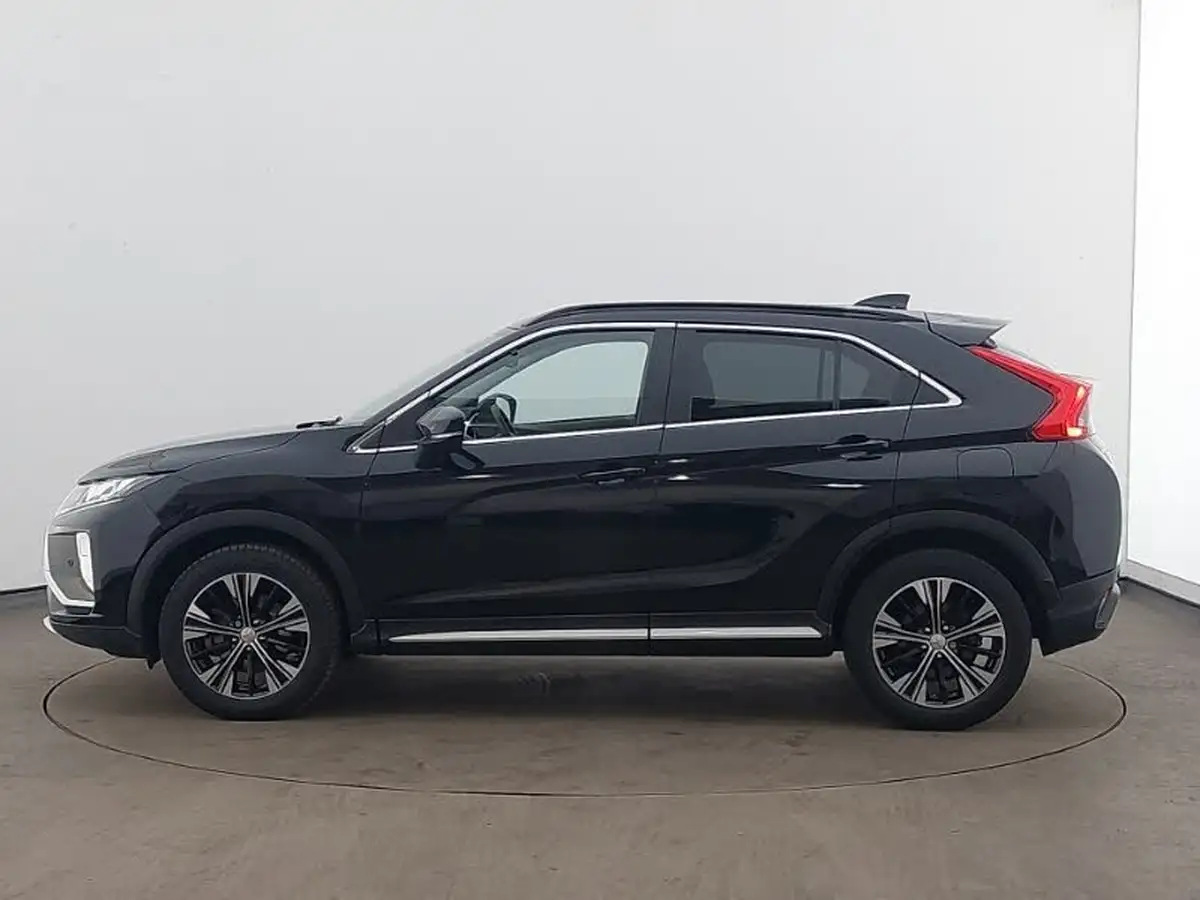 2021-mitsubishi-eclipse-cross-15-dynamic-auto-big-3