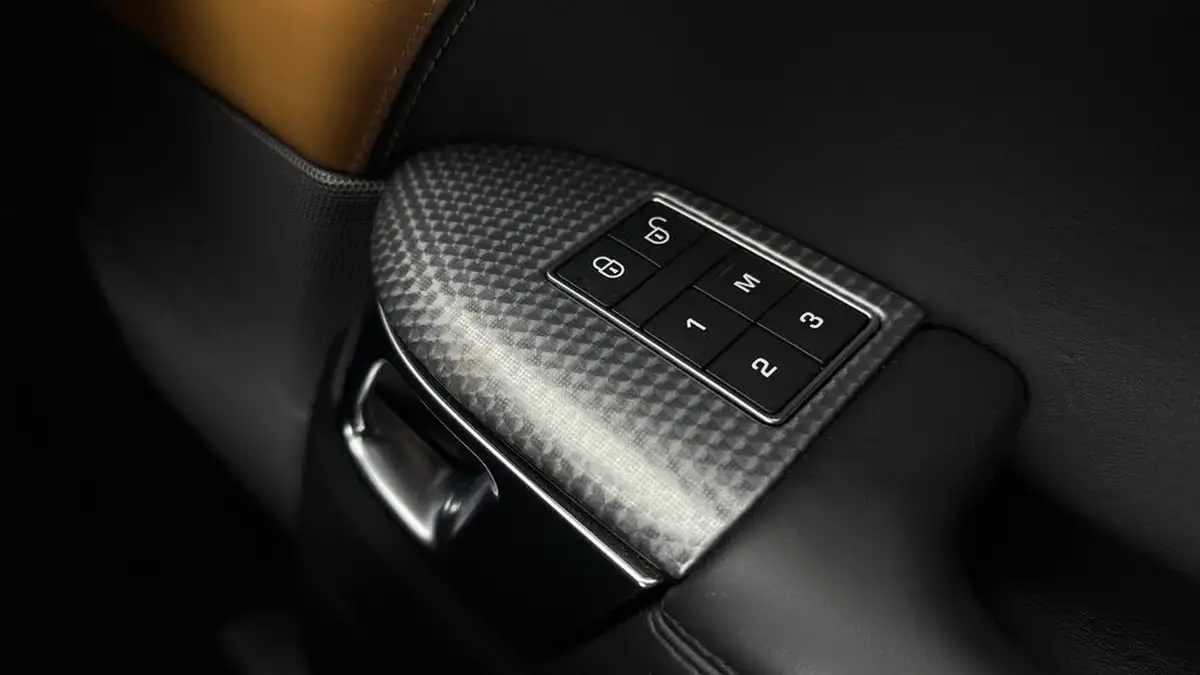 2019-land-rover-range-rover-sport-30-sdv6-hse-dynamic-big-23