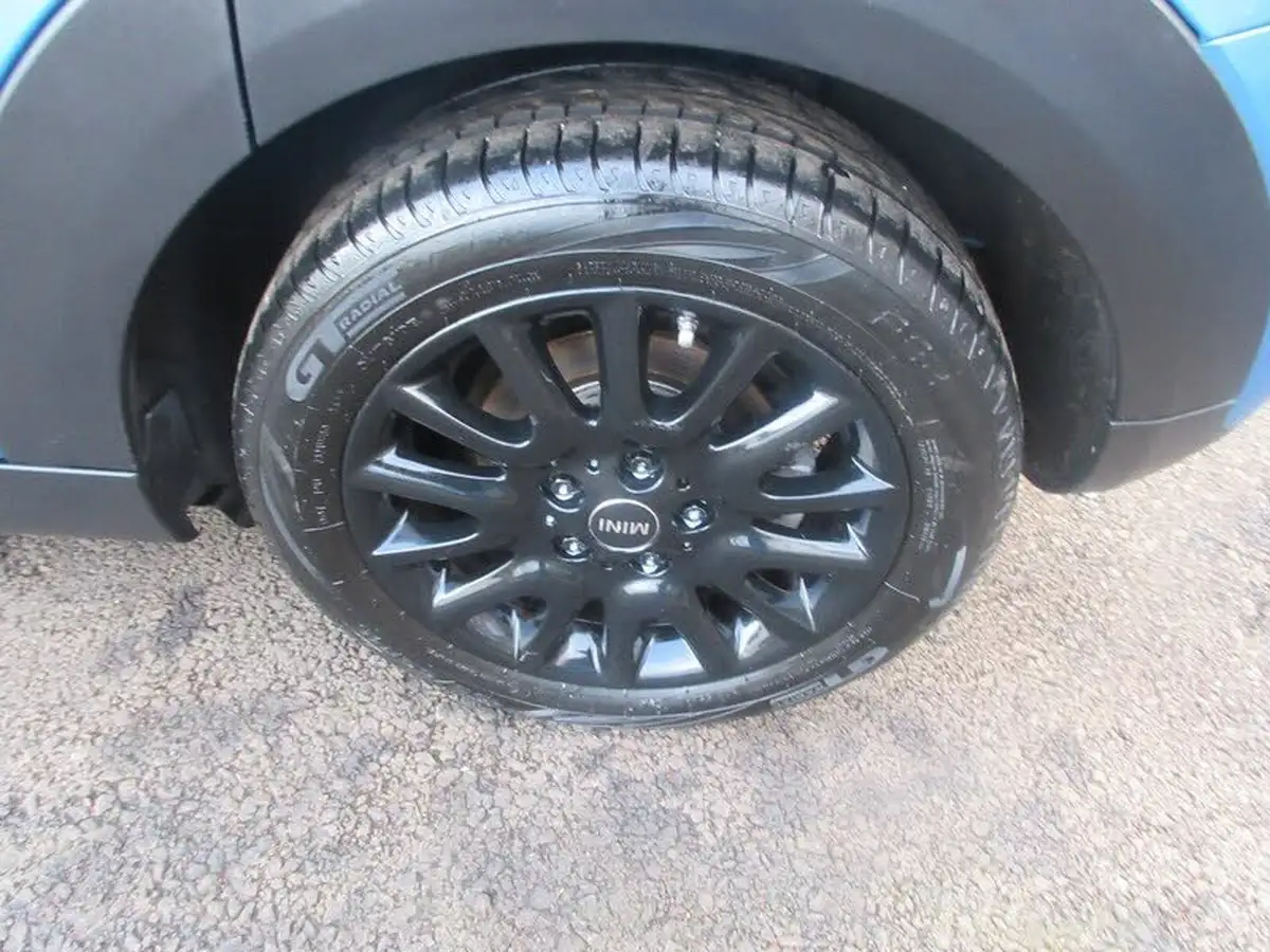 2015-mini-cooper-15-cooper-5d-big-26