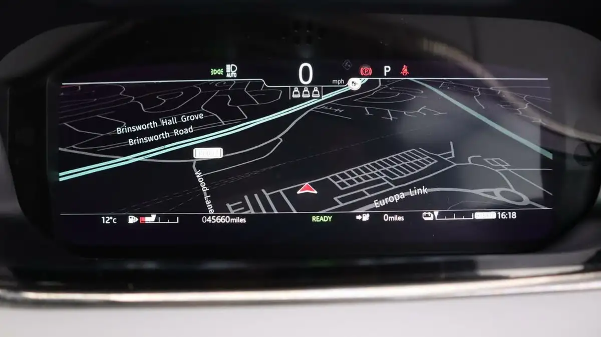 2021-land-rover-range-rover-evoque-15-p300e-autobiography-big-10