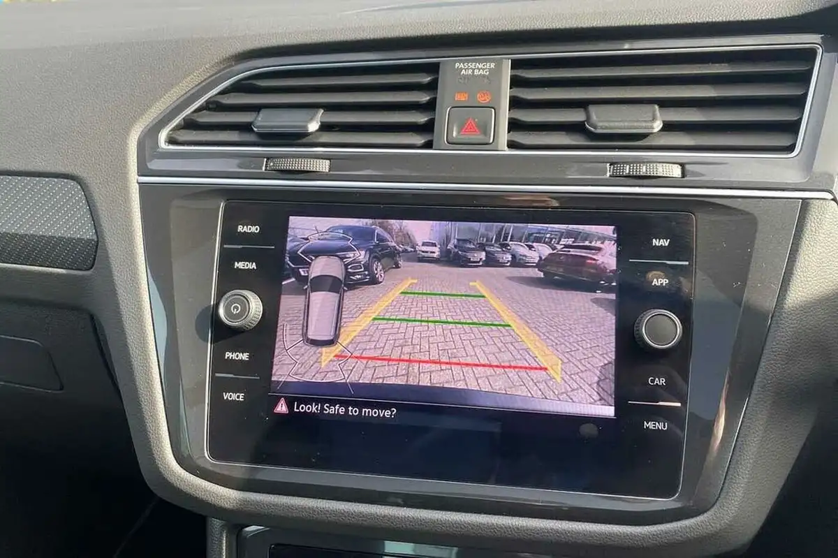 2022-volkswagen-tiguan-20tdi-r-line-150ps-big-27