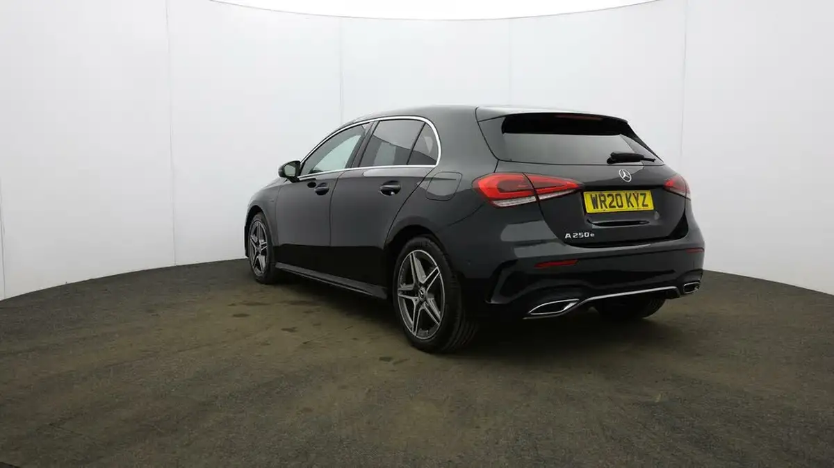 2020-mercedes-benz-a-class-13-a250e-amg-line-executive-hatchback-5d-big-35