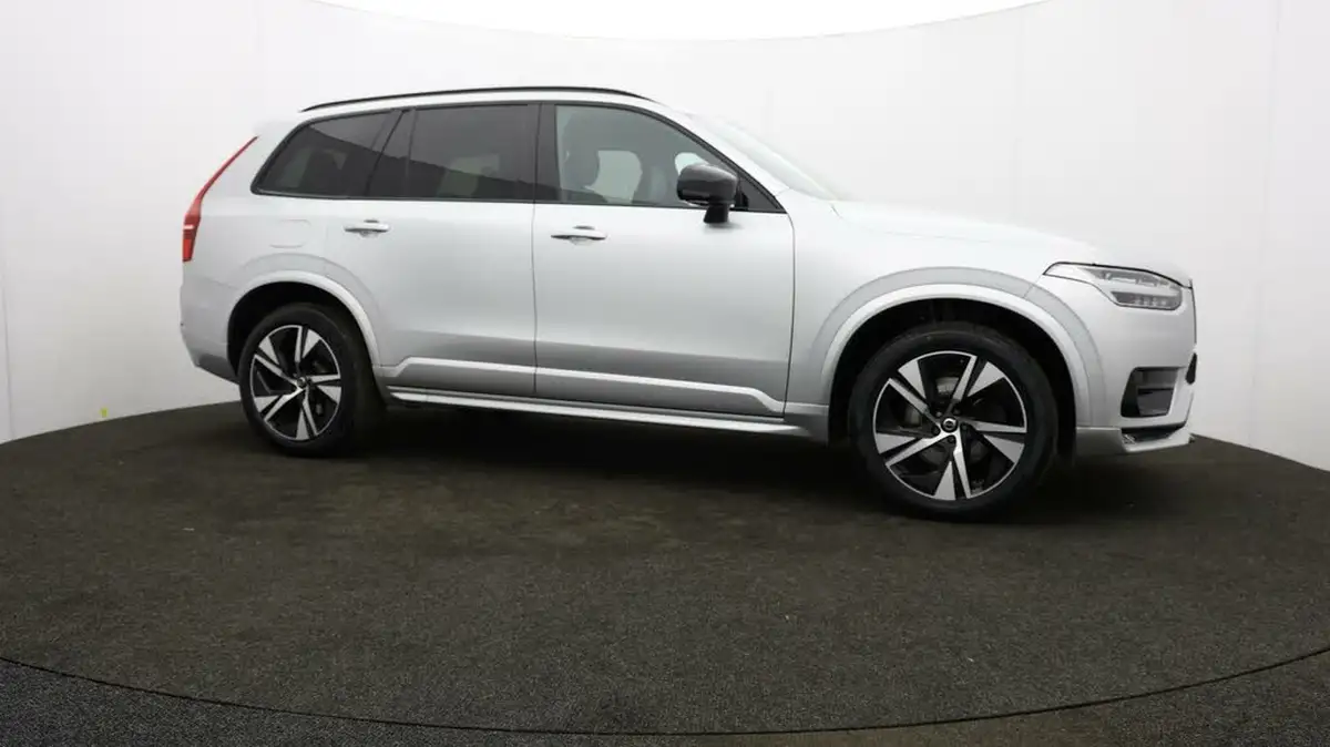 2021-volvo-xc90-20td-b5-r-design-big-34