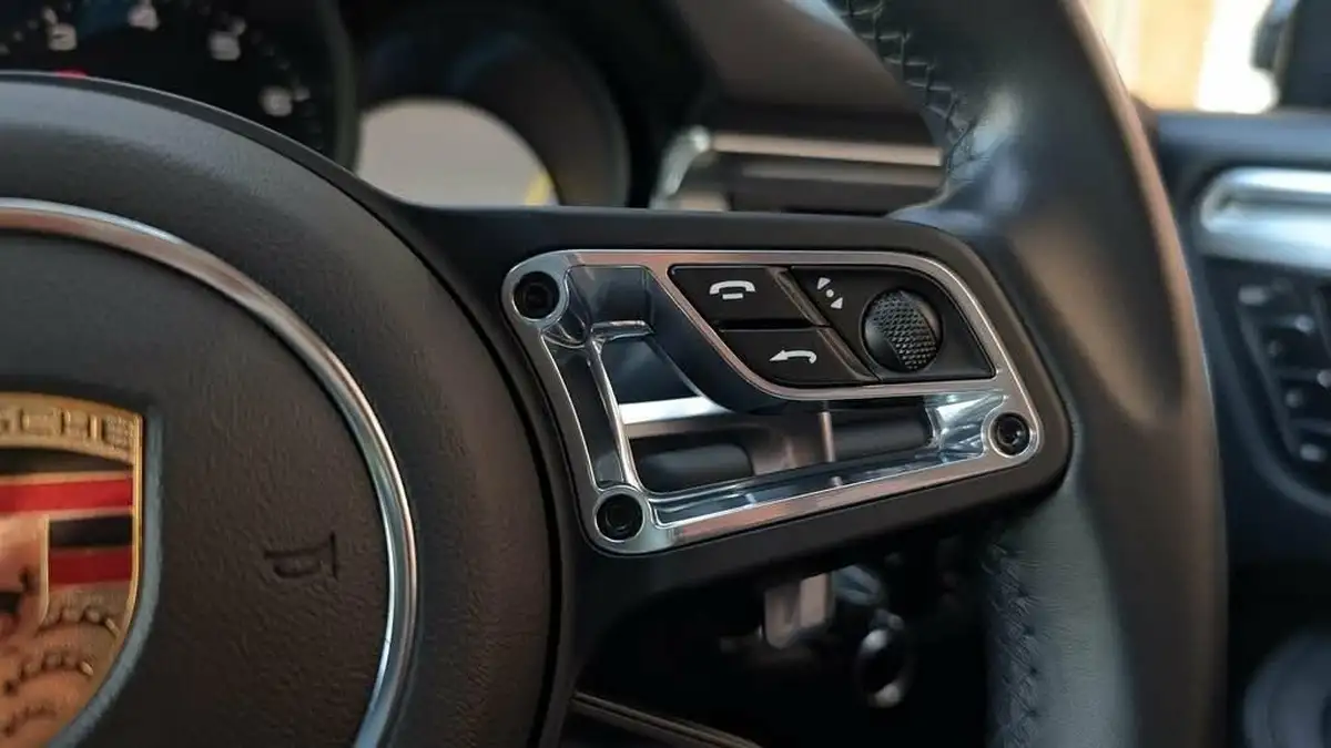 2018-porsche-macan-big-32