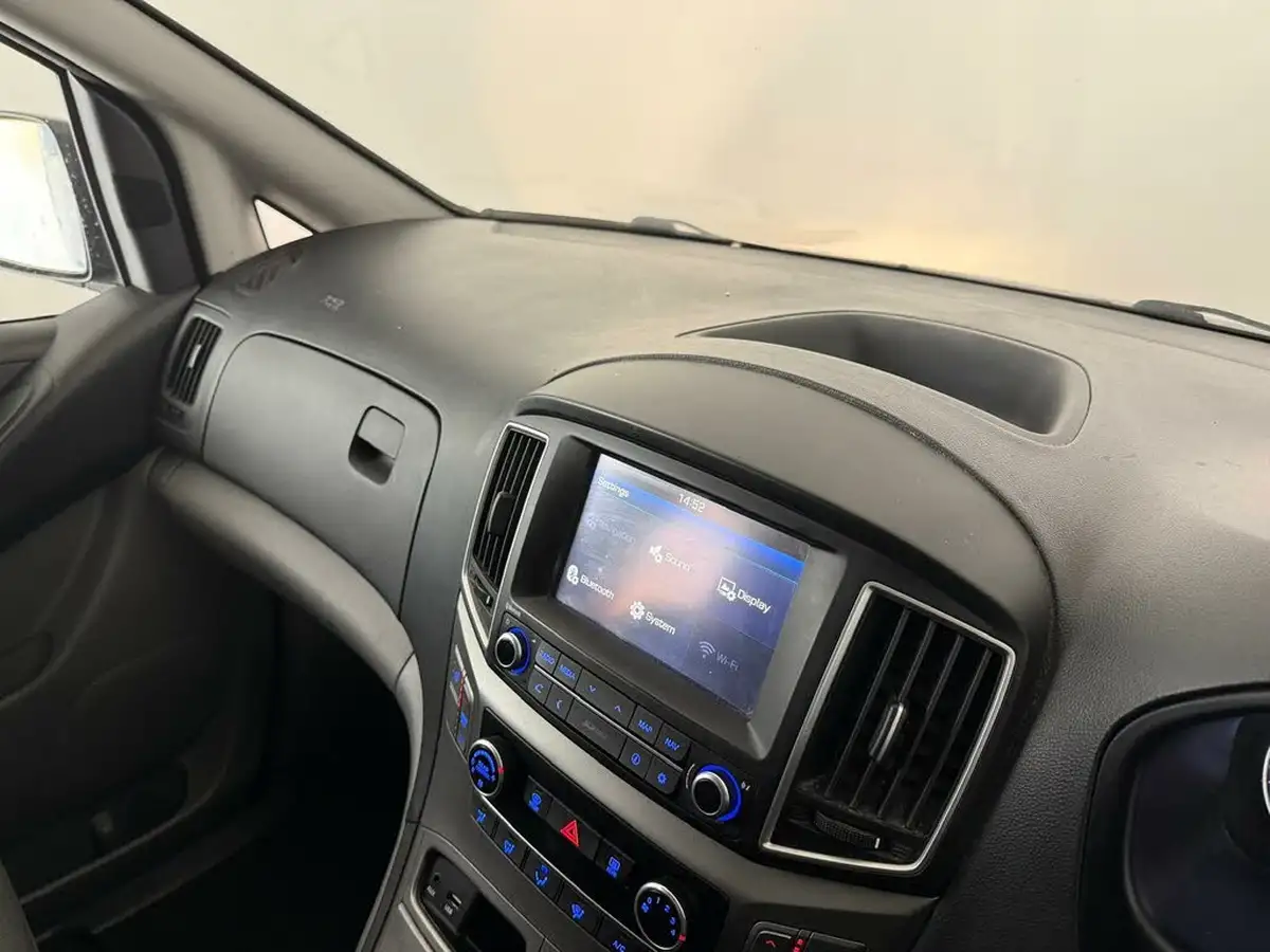2019-hyundai-i800-25crdi-se-nav-136ps-big-61