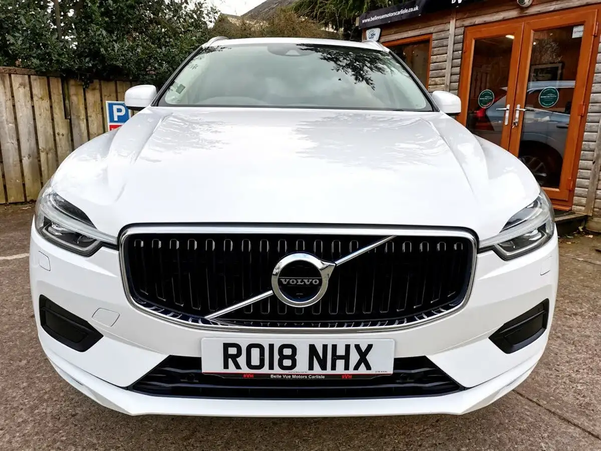 2018-volvo-xc60-20td-d4-momentum-4x4-big-2
