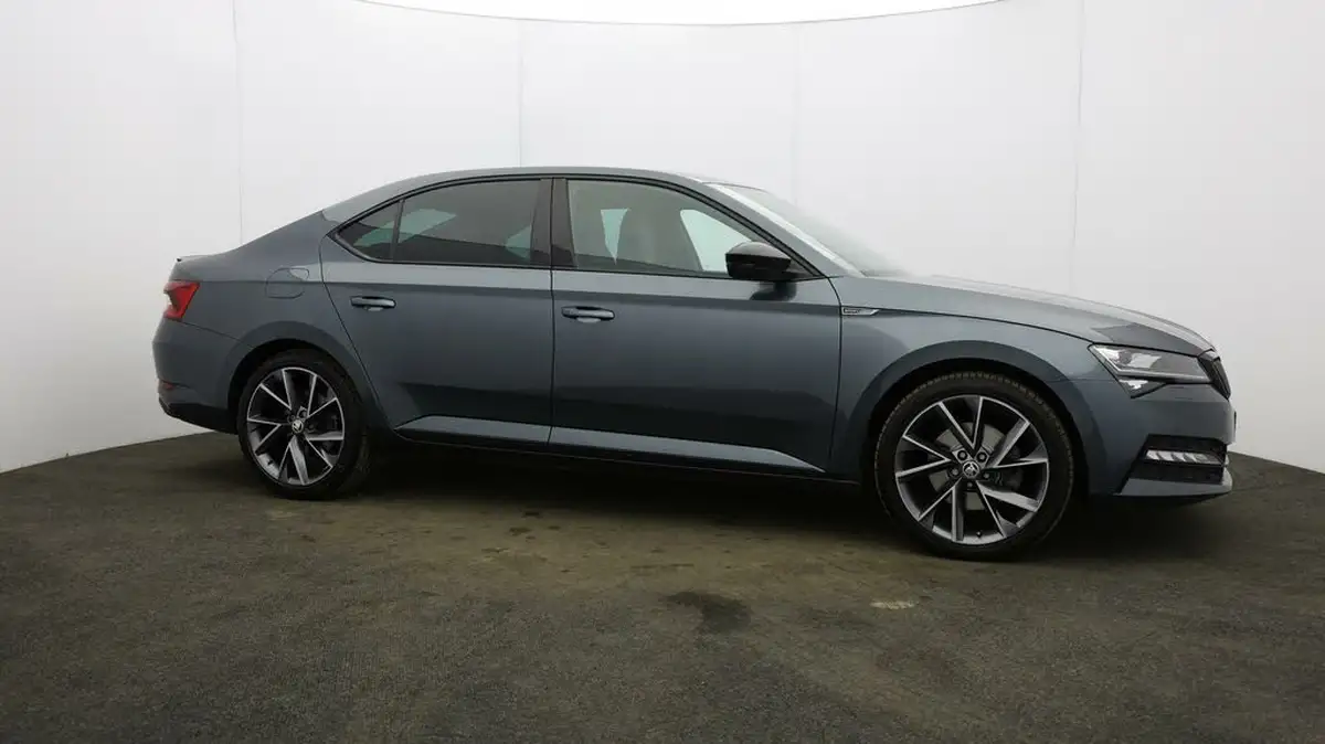 2020-skoda-superb-14-tsi-sportline-plus-hatchback-big-43