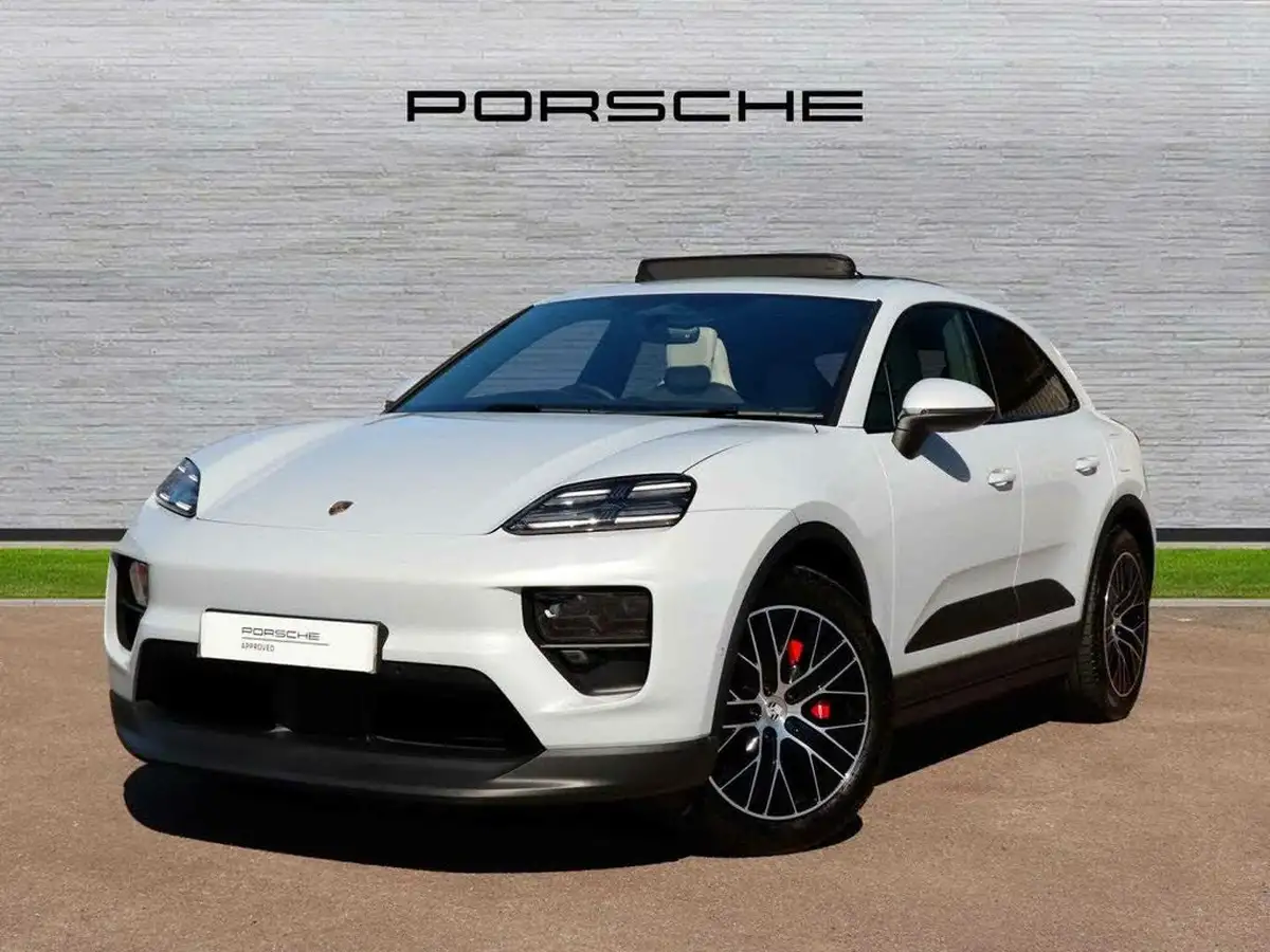 2025-porsche-macan-e-4s-electric-big-6
