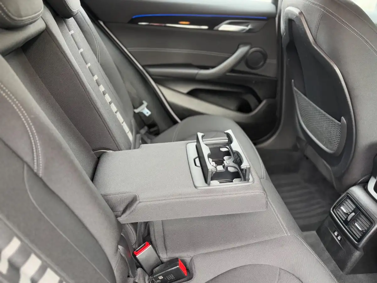 2021-bmw-x2-20-sdrive20i-sport-big-36