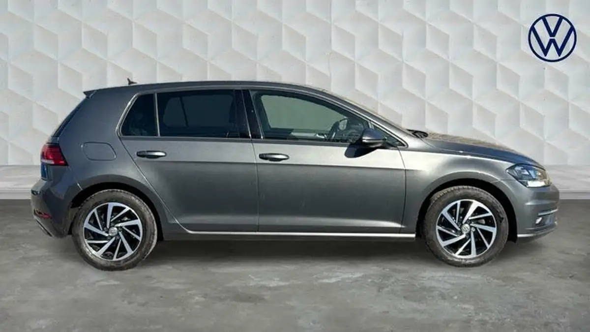 2019-volkswagen-golf-15-tsi-match-edition-150ps-hatchback-big-3