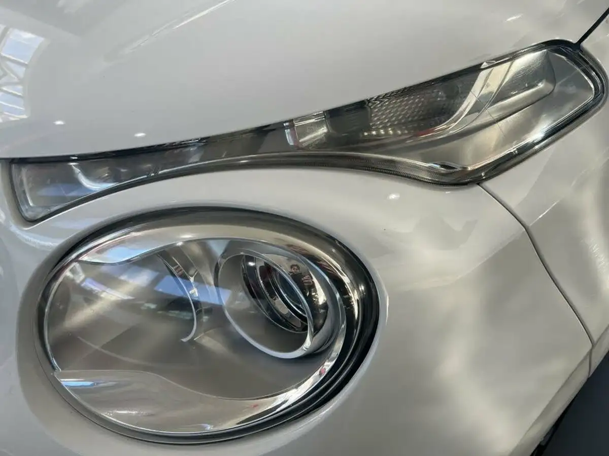 2018-citroen-c1-12-puretech-flair-5d-big-11