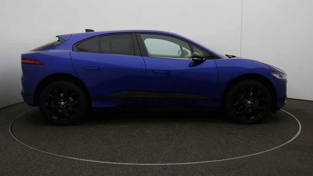 2022-jaguar-i-pace-ev400-hse-black-big-47