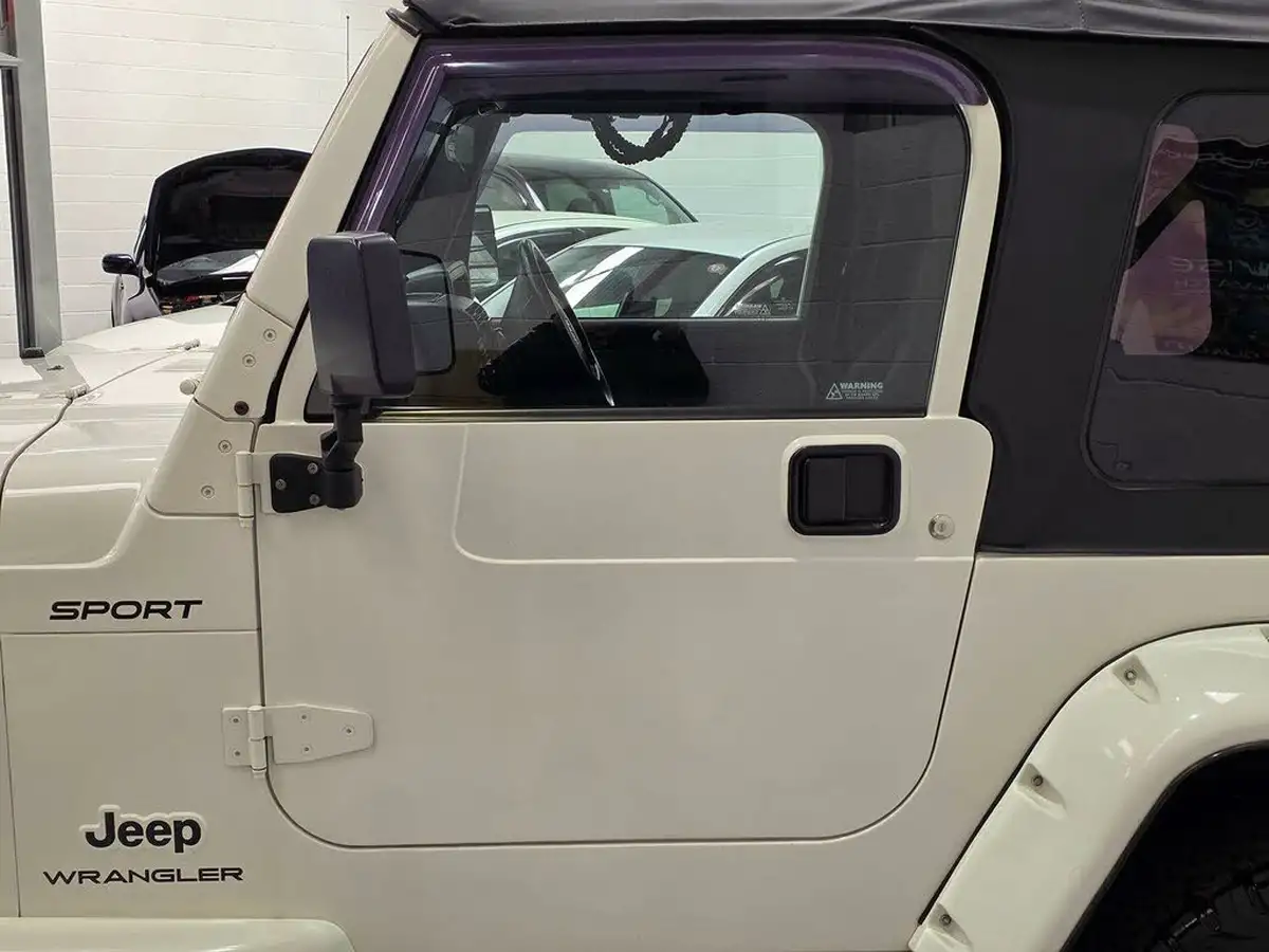 2005-jeep-wrangler-40-sport-big-18