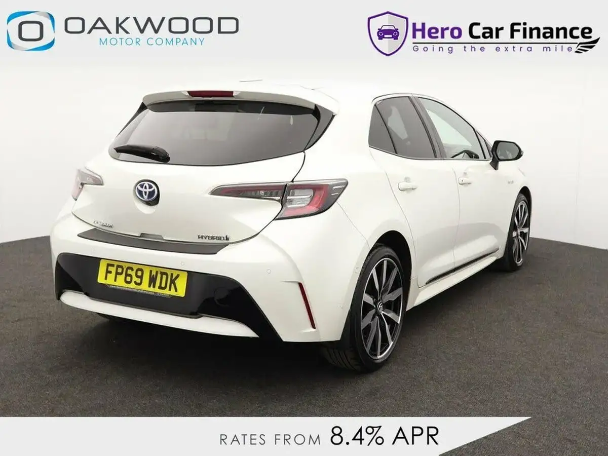 2019-toyota-corolla-18-vvt-i-excel-trk-hatchback-big-6