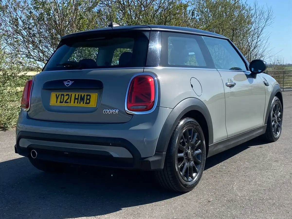 2021-mini-cooper-15-cooper-classic-hatchback-3d-auto-big-12
