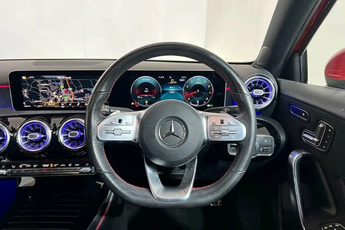 2019-mercedes-benz-a-class-20-a250-amg-line-premium-plus-hatchback-5d-big-11