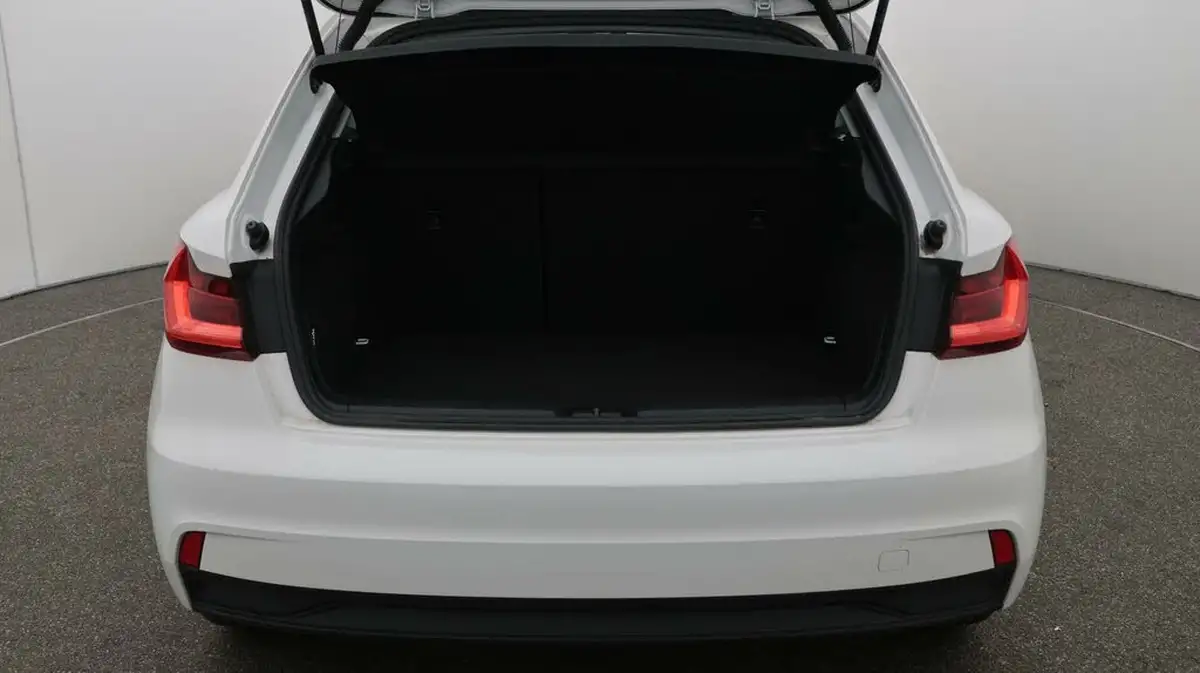 2022-audi-a1-10-25-tfsi-technik-big-17