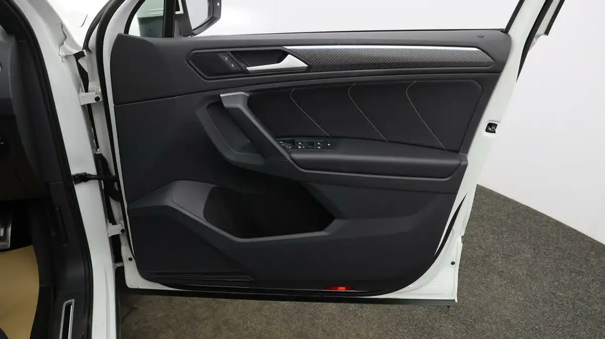 2021-volkswagen-tiguan-15-tsi-r-line-big-14