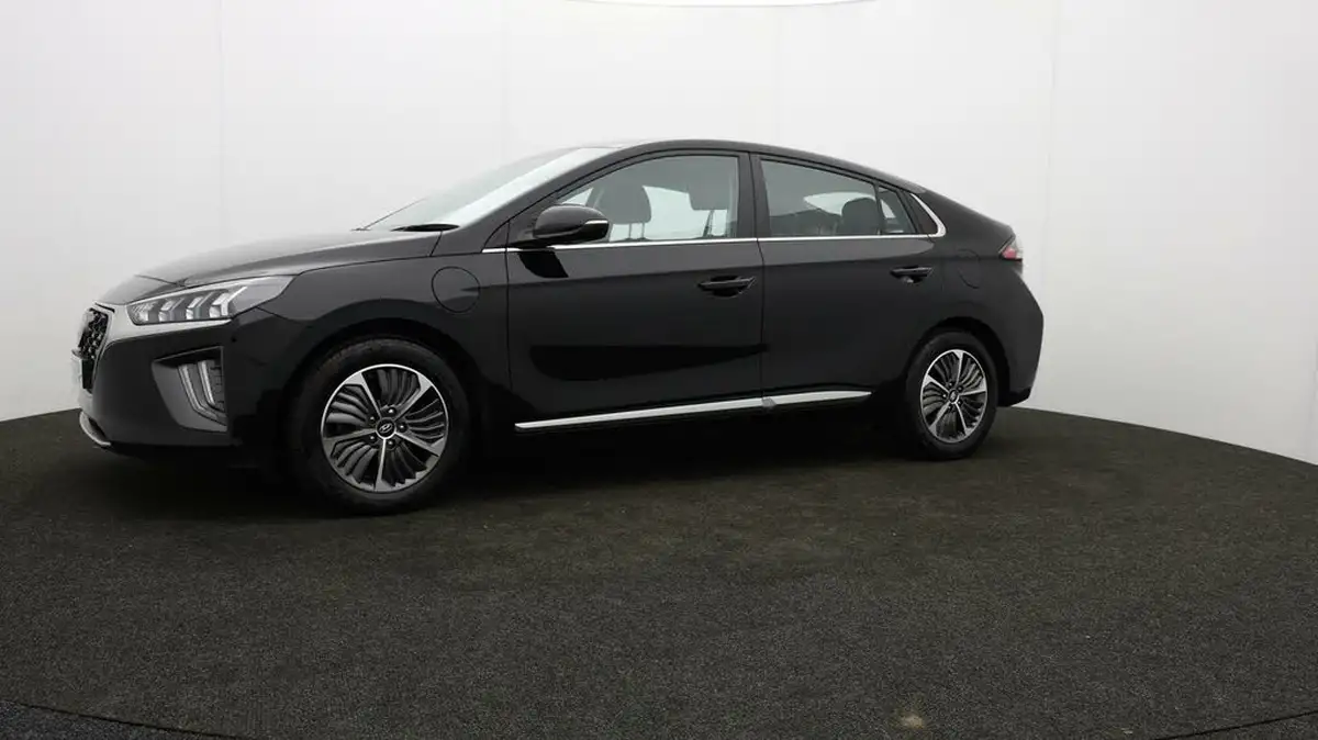 2022-hyundai-ioniq-16-gdi-premium-plug-in-hybrid-big-56